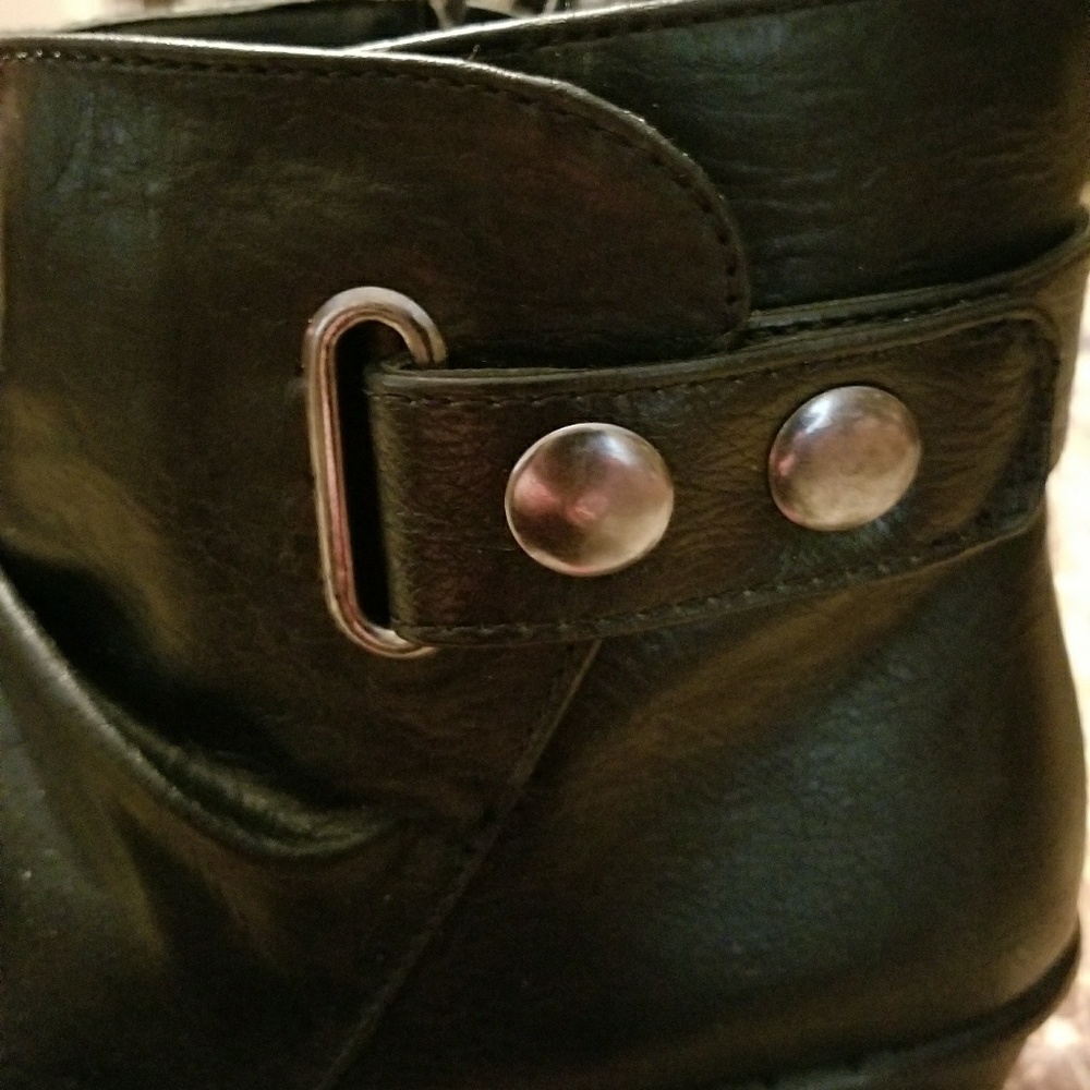 Booties - Picture 4 of 8